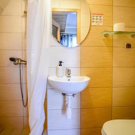 ベッド・アンド・ブレックファスト U Krola 3*