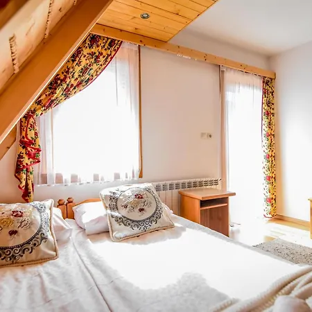 U Krola Bed & Breakfast *