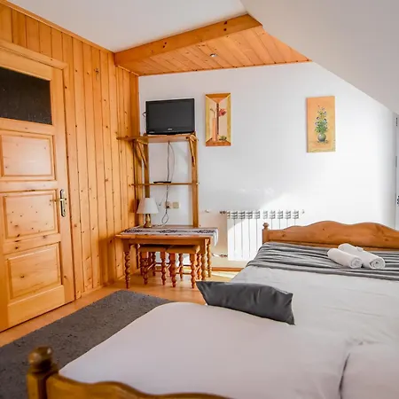 ベッド・アンド・ブレックファスト U Krola 3*