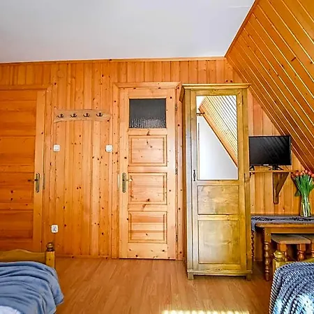 Oda ve Kahvaltı U Krola