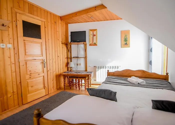 فندق مبيت وإفطار U Krola 3*