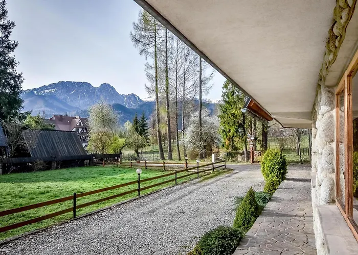 U Krola فندق مبيت وإفطار كوشتيليسكا